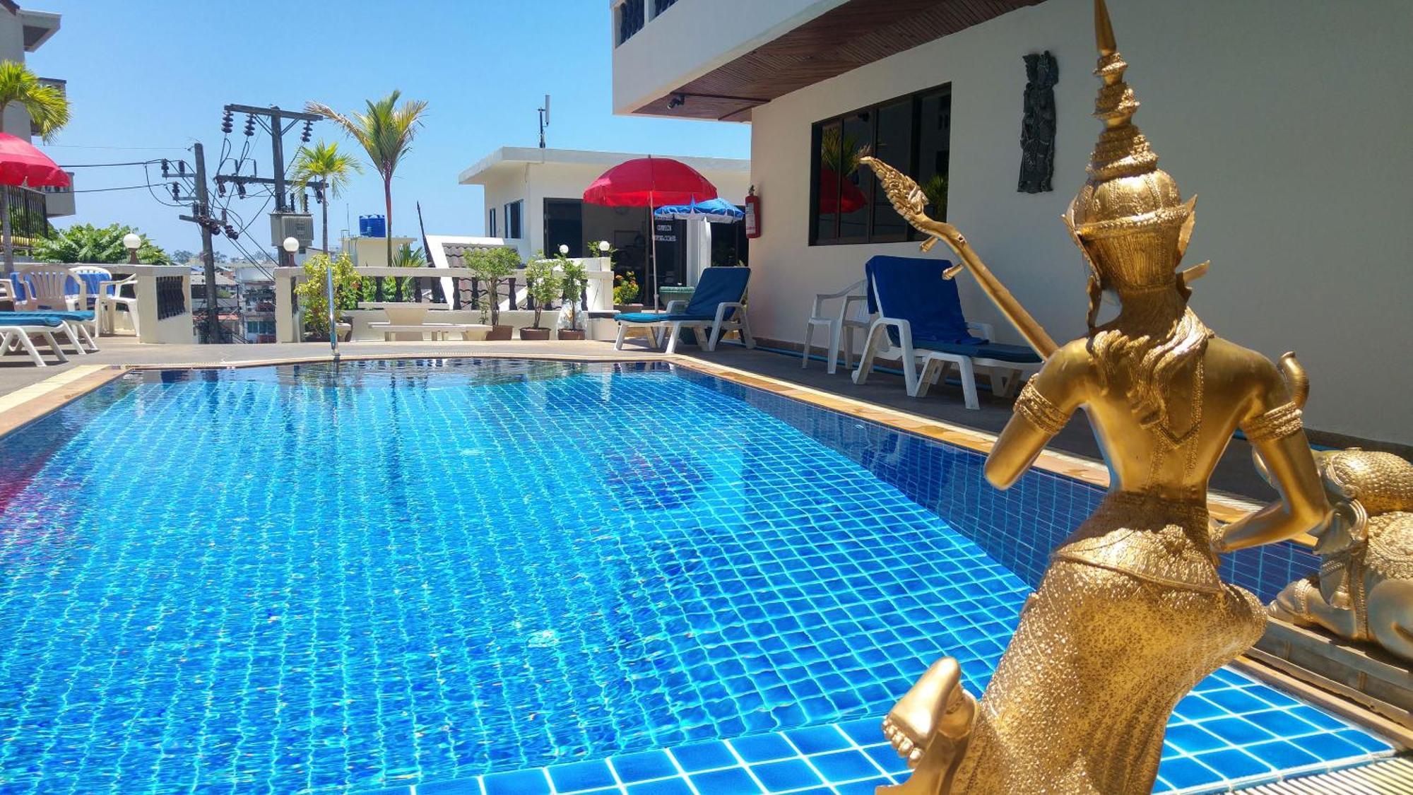 Blue Sky Residence Patong Exteriör bild