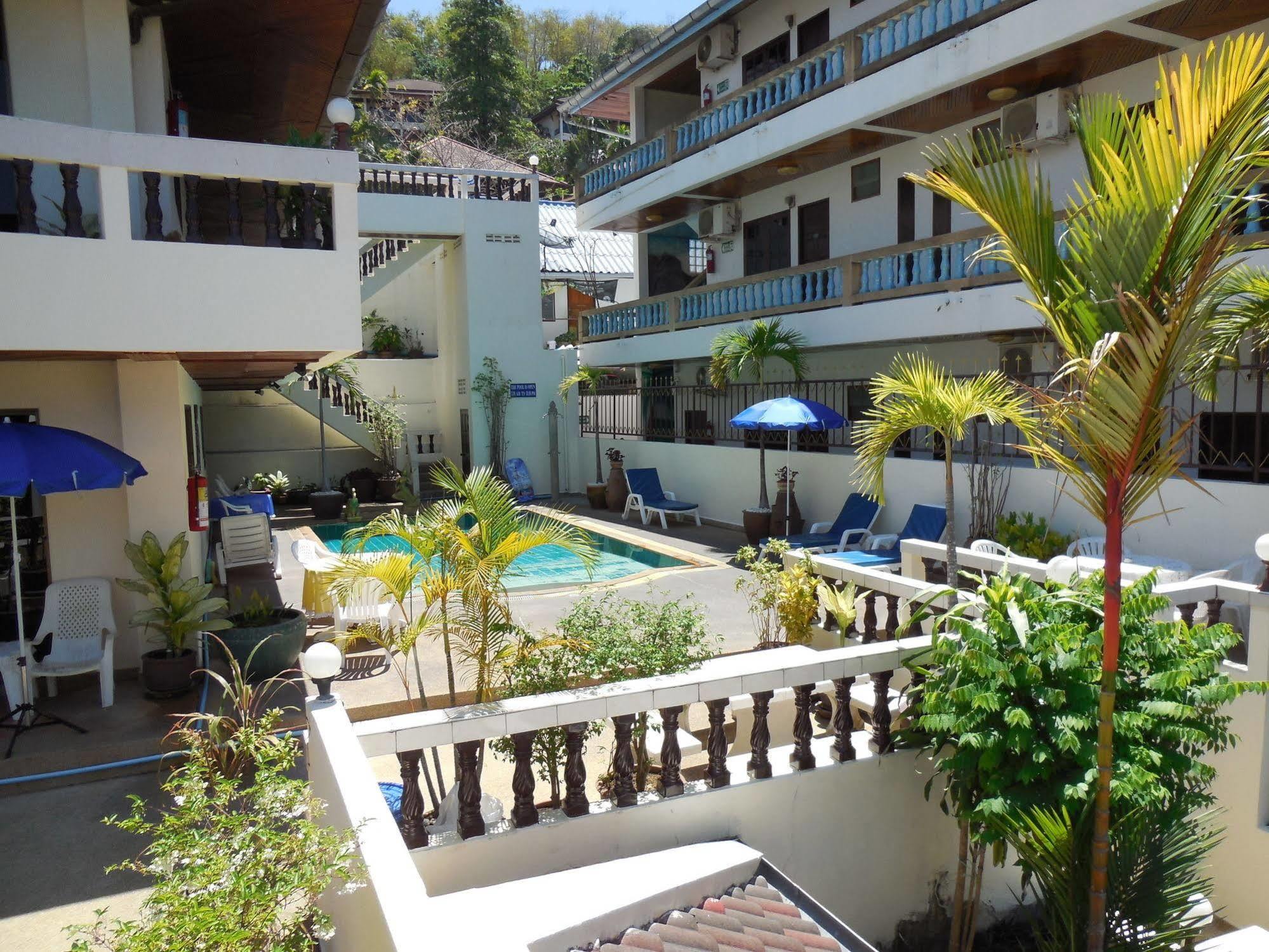 Blue Sky Residence Patong Exteriör bild