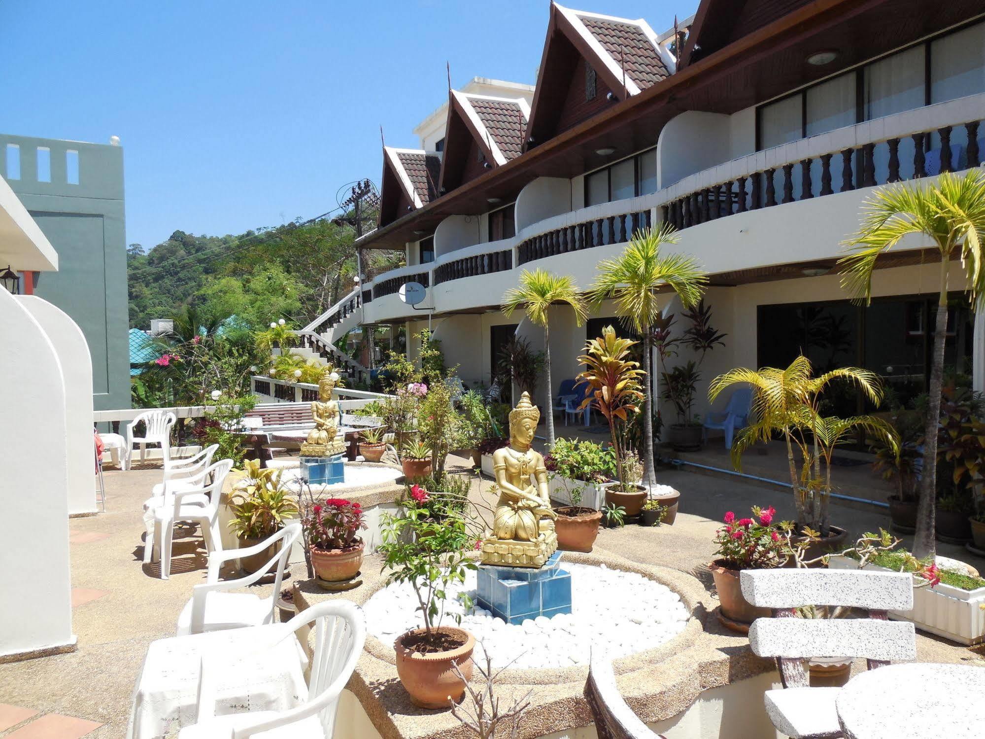 Blue Sky Residence Patong Exteriör bild